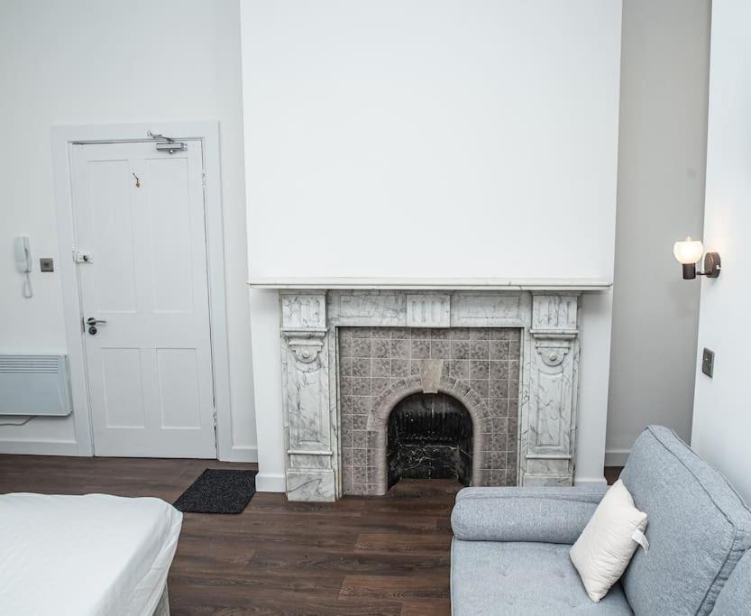 Aylesbury Apartment 1 With Free Parking Esterno foto